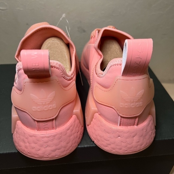 Adidas Nmd R1 Women Size 7.5 New With Tag And Original Box. Beautiful Pink. - Picture 7 of 14